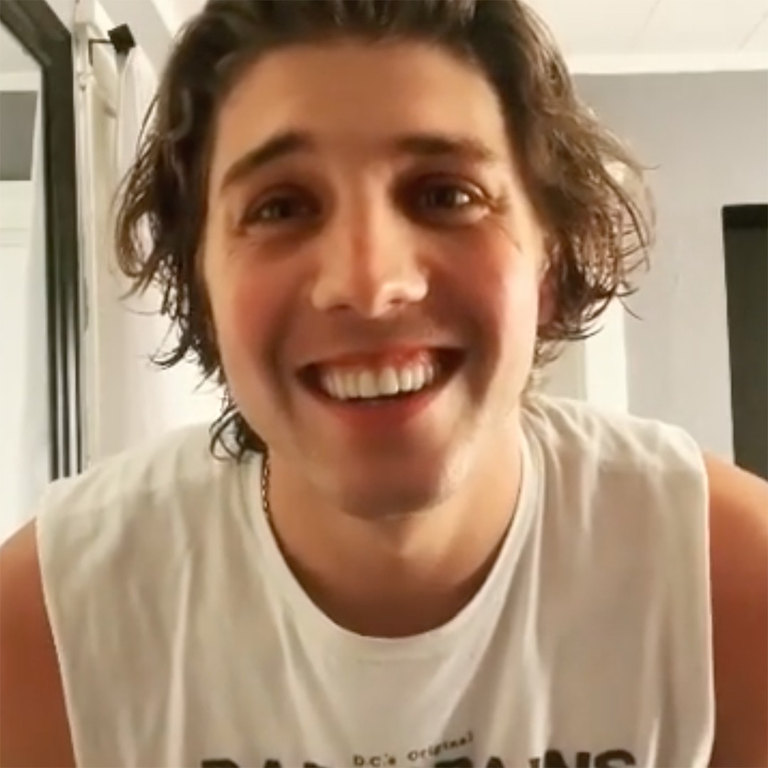 Lukas Gage's Viral Video of "S-t Talking Director" Has Celebs Playing the Guessing Game - E! Online - NewsOpener Lukas Gage's Viral Video of "S--t Talking Director" Has Celebs Playing the Guessing Game - E! Online